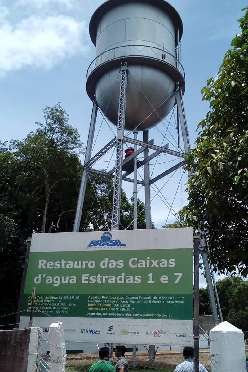 Belterra, na região do Baixo Amazonas, prepara-se para ganhar o primeiro Museu de Ciências da Amazônia (MuCA). O investimento total do Museu é de R$ 17,6 milhões, sendo R$ 10,5 milhões financiados pelo BNDES, que incluem a restauração das duas caixas d'água e do Hospital Henry Ford, que abrigará o museu, e o restante é financiado pela Sectet para a recuperação do sistema de abastecimento de água de Belterra e para a manutenção do MuCA.
FOTO: SAMUEL ALVARENGA / SECOM
DATA: 13.03.2018
BELTERRA - PARÁ <div class='credito_fotos'>Foto: Samuel Alvarenga / Secom | <a href='/midias/2018/originais/dd0d6328-52b0-4d7a-9fc1-573c37a56662.jpg' download><i class='fa-solid fa-download'></i> Download</a></div>