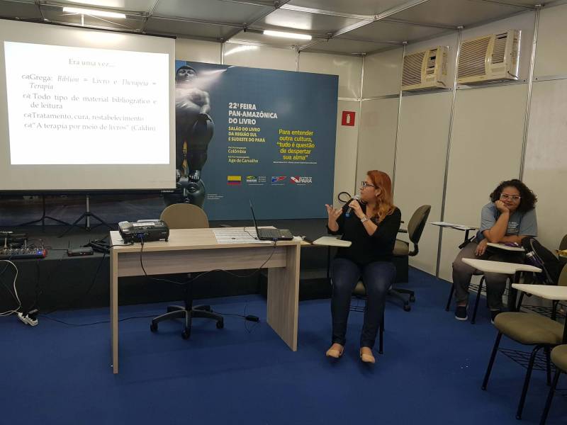 Muita gente aproveitou o final de semana para visitar o I Salão do Livro do Sul e Sudeste do Pará, que segue até o dia 6 de maio, no auditório do Carajás Centro de Convenções Leonildo Borges Rocha, em Marabá. Na foto, a psicanalista Pollyana Souto.
FOTO: KÉLIA SANTOS / CRGSP
DATA: 29.04.2018
MARABÁ - PARÁ <div class='credito_fotos'>Foto: KÉLIA SANTOS / ASCOM CRGSP | <a href='/midias/2018/originais/df5f77ea-8296-4790-b50d-d2d2ebe83d36.jpg' download><i class='fa-solid fa-download'></i> Download</a></div>