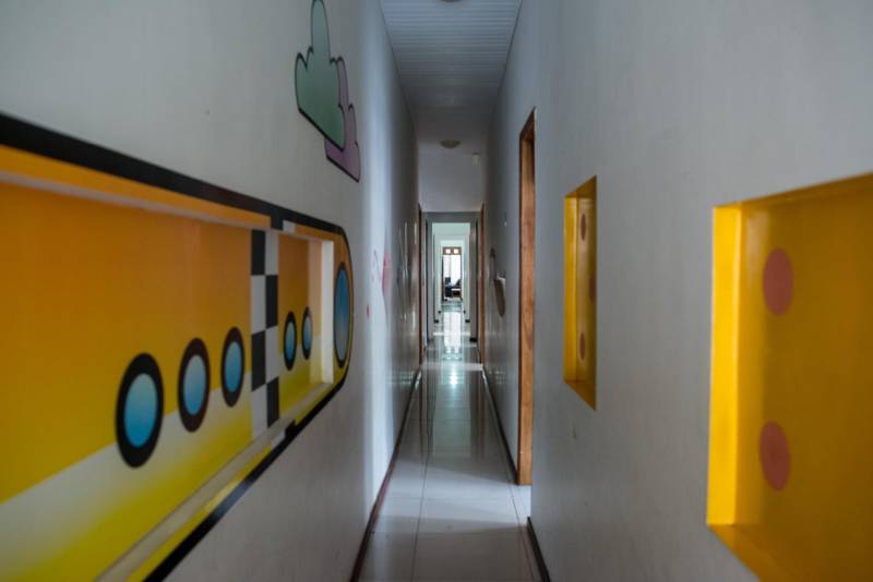 Crianças atendidas pela Casa de Apoio a Crianças com Câncer, Menino Jesus III ganharam, na manhã desta quinta-feira (29), um Espaço de Leitura do projeto Livro Solidário, coordenado pela Imprensa Oficial do Estado (IOE) e Núcleo de Articulação e Cidadania (NAC), do Governo do Estado. A Casa fica na Travessa Castelo Branco, no bairro de São Brás, em Belém.

FOTO: FERNANDO SETTE CÂMARA / ASCOM IOE
DATA: 29.11.2018
BELÉM - PARÁ <div class='credito_fotos'>Foto: FERNANDO SETTE CÂMARA / ASCOM IOE   |   <a href='/midias/2018/originais/dfa2fb3a-d840-4489-be3b-78b712ef4bde.jpg' download><i class='fa-solid fa-download'></i> Download</a></div>