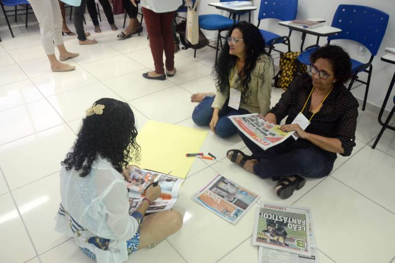 Começou, nesta segunda-feira (2), a Formação Continuada do Ensino Médio – Módulo III promovido pelo Projeto Mundiar, programa da Secretaria de Estado de Educação (Seduc) que atua na correção da distorção idade/ano escolar desde 2014.
FOTO: ELISEU DIAS / ASCOM SEDUC
DATA: 02.04.2018
BELÉM - PARÁ <div class='credito_fotos'>Foto: Eliseu Dias / Ascom Seduc | <a href='/midias/2018/originais/e0290bd7-2e80-4e0f-b03d-8264db5bbc56.jpg' download><i class='fa-solid fa-download'></i> Download</a></div>