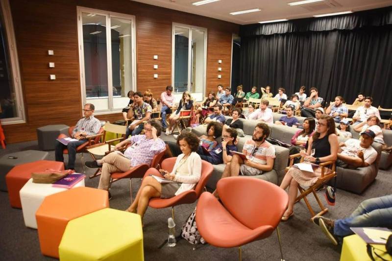 As inscrições para o InfoDay Belém já estão abertas. O evento é organizado pelo Incobra, consórcio formado por 14 instituições nacionais e internacionais, entre elas o Porto Digital, única do Norte e Nordeste a fazer parte, em parceria com o Parque de Ciência e Tecnologia Guamá e o Programa de Incubação de Empresas(PIEBT), que faz parte da Agência de Inovação Tecnológica da Universidade Federal do Pará (Universitec/UFPA). O InfoDay ocorrerá no próximo dia 25 de junho, no auditório do Espaço Inovação dentro do PCT Guamá. O evento tem como objetivo treinar pesquisadores, gestores de empresas públicas e privadas, e de ambientes de inovação para participarem das chamadas de financiamento do Horizon 2020(H2020), programa da União Europeia (UE) para Pesquisa e Inovação (P&I), que possui várias modalidades de investimento nas áreas de Ciência, Tecnologia e Inovação.

FOTO: DIVULGAÇÃO
DATA: 04.06.2018
BELÉM - PARÁ <div class='credito_fotos'>Foto: Divulgação   |   <a href='/midias/2018/originais/e12b823e-f21b-4bd8-a72e-7c7189b06de8.jpg' download><i class='fa-solid fa-download'></i> Download</a></div>