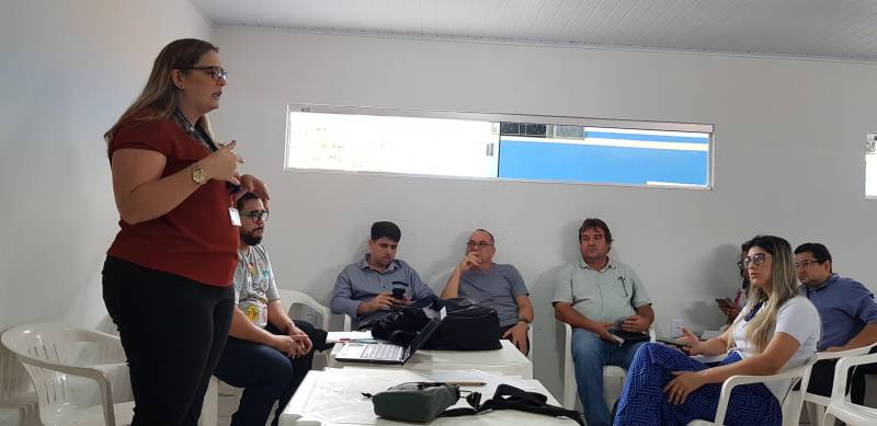 O auditório da Secretaria de Economia Rural e Urbana de Xinguara (foto), no sudeste paraense, ficou lotado nesta quinta-feira (8), durante a reunião do Fórum Municipal de Socioeconomia, realizado pelo Centro Regional de Governo do Sudeste do Pará e Programa das Nações Unidas para o Desenvolvimento (Pnud), em parceria com a Secretaria de Estado de Meio Ambiente e Sustentabilidade (Semas). No encontro foram definidas as câmaras temáticas que têm o objetivo de reunir a sociedade civil e as esferas de governo para debater políticas públicas prioritárias para o município.
FOTO: ASCOM CRGSP
DATA: 08.11.2018
XINGUARA - PARÁ <div class='credito_fotos'>Foto: ASCOM CRGSP | <a href='/midias/2018/originais/e41ef7d8-69d0-413b-9ac4-f471c26eaf53.jpg' download><i class='fa-solid fa-download'></i> Download</a></div>