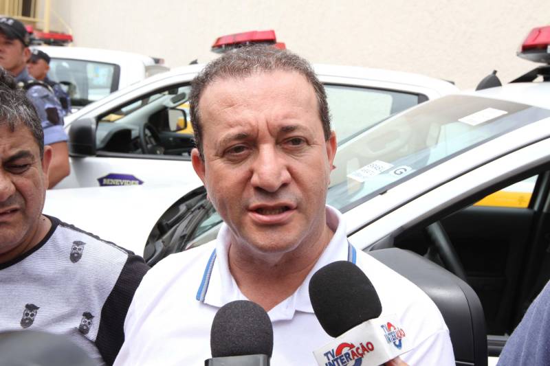 Sempre que algum caso ligado à segurança envolvendo crianças ou adolescentes acontecia em Ananindeua, Marituba ou municípios vizinhos, os agentes eram obrigados a se deslocar ate Belém. Os municípios da Região Metropolitana não dispunham de uma unidade da Data, Divisão de Atendimento ao Adolescente. E nesta quarta-feira, 30, esse problema acabou. O Governo do Pará inaugurou as novas instalações da 2ª Data do Pará, na Rodovia Mario Covas, em Ananindeua. Vinculada à Diretoria de Atendimento a Grupos Vulneráveis, a unidade terá circunscrição em Ananindeua, Marituba, Benevides e Santa Bárbara do Pará. Na foto, o presidente da Assembleia Legislativa do Estado, Márcio Miranda.

FOTO: CRISTINO MARTINS / AG. PARÁ
DATA: 30.05.2018
 <div class='credito_fotos'>Foto: Cristino Martins/Ag. Pará   |   <a href='/midias/2018/originais/e5fc8ada-e998-4656-8d34-042ae7721842.jpg' download><i class='fa-solid fa-download'></i> Download</a></div>
