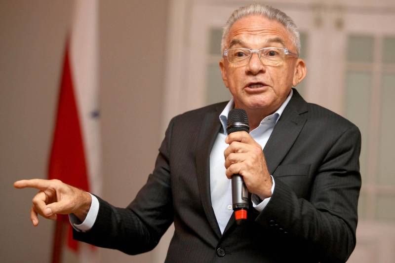 O Governo do Estado mantém uma política de incentivos fiscais que oferece tratamento tributário diferenciado para indústrias em geral, indústria do pescado, pecuária e agroindústria, para implantação e modernização, ampliação ou diversificação de empreendimentos existentes. Para José Conrado (foto), presidente da Federação das Indústrias do Estado do Pará (Fiepa), os incentivos fiscais são a matéria preponderante para o desenvolvimento, principalmente para os estados localizados na região norte do país, que ainda estão em fase de crescimento, de agregar valor aos seus produtos e com tecnologia em fase inicial.

FOTO: ANTONIO SILVA / ARQUIVO AG. PARÁ
DATA: 25.08.2015
BELÉM - PARÁ <div class='credito_fotos'>Foto: Antônio Silva/Ag. Pará   |   <a href='/midias/2018/originais/e764cbe2-5ca8-43de-9812-6704942fbe6a.jpg' download><i class='fa-solid fa-download'></i> Download</a></div>