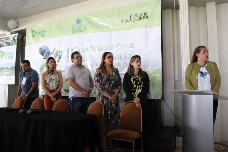 A Secretaria de Estado de Meio Ambiente e Sustentabilidade (Semas) e o Programa Municípios Verdes (PMV), realizam, durante uma semana, na capital paraense, a II Qualificação para Gestão Ambiental dos Municípios do Pará. O evento, que tem como objetivo capacitar gestores e técnicos de secretarias municipais de Meio ambiente e integrantes dos Conselhos Ambientais para o pleno exercício da gestão ambiental, foi aberto nesta segunda-feira, 7, e segue até a sexta-feira, 11, no Hotel Gold Mar, em Belém.
FOTO: ASCOM SEMAS
DATA: 08.05.2018
BELÉM - PARÁ <div class='credito_fotos'>Foto: ASCOM SEMAS | <a href='/midias/2018/originais/e8eb50f0-7779-4edf-910b-0053349634ef.jpg' download><i class='fa-solid fa-download'></i> Download</a></div>