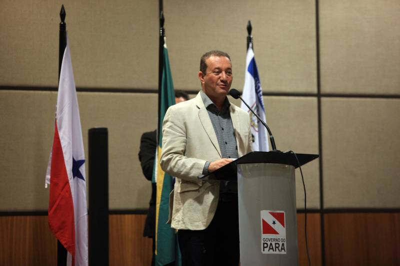 O presidente da Assembleia Legislativa do Pará (Alepa), deputado Márcio Miranda (foto), também esteve presente na cerimônia. Na oportunidade destacou os investimentos do Estado diante de um cenário de crise econômica nacional. 

FOTO: RODOLFO OLIVEIRA / AG. PARÁ
DATA: 22.03.2018
BELÉM - PARÁ <div class='credito_fotos'>Foto: Rodolfo Oliveira/Ag. Pará   |   <a href='/midias/2018/originais/ed240c98-fc85-40e5-8e1b-321457546201.jpg' download><i class='fa-solid fa-download'></i> Download</a></div>