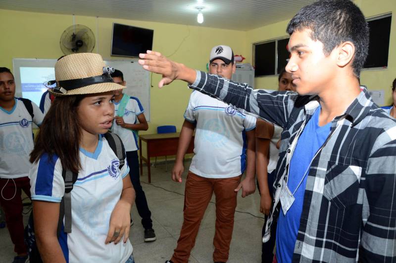 A Secretaria de Estado de Educação (Seduc), por meio do Núcleo de Tecnologia Educacional de Castanhal (NTE) e da Unidade Regional de Educação (URE 8), promoveu nesta terça-feira (13) a 1ª Mostra de Robótica e Objetos Digitais de Aprendizagem, na Escola Estadual Padre Salvador Traccaiolli, no município de Castanhal.
FOTO: FERNANDO NOBRE / ASCOM SEDUC
DATA: 13.11.2018
CASTANHAL - PARÁ <div class='credito_fotos'>Foto: FERNANDO NOBRE/ASCOM SEDUC | <a href='/midias/2018/originais/ed876f35-9905-4f13-b11b-cc94e13c236a.jpg' download><i class='fa-solid fa-download'></i> Download</a></div>