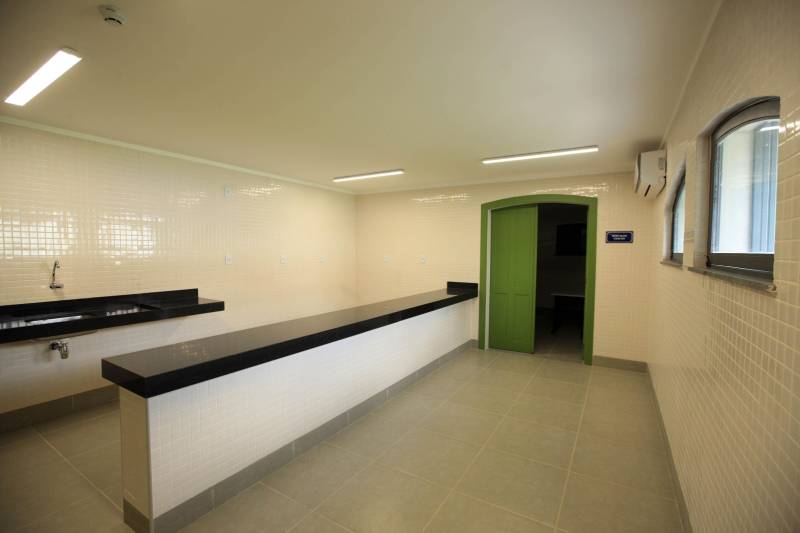 A inauguração do Liceu de Música de Bragança, neste dia 15, pode ser entendida como acontecimento de rotina de governo, mas a entrega das instalações, que ocupam um prédio da primeira metade do século passado, e um teatro contemporâneo, tem um significado para além dos acontecimentos de agenda da administração pública.

FOTO: MÁCIO FERREIRA / AG. PARÁ
DATA: 14.12.2018
BRAGANÇA - PARÁ <div class='credito_fotos'>Foto: MÁCIO FERREIRA/ AG. PARÁ   |   <a href='/midias/2018/originais/eeb8c226-2e8c-4ad4-8e65-23e9c9d62190.jpg' download><i class='fa-solid fa-download'></i> Download</a></div>