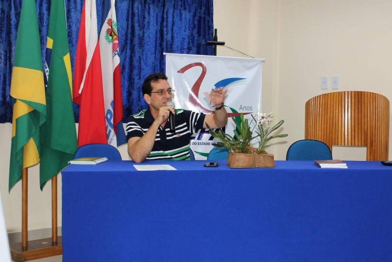 O professor do Campus de Marabá da Universidade do Estado do Pará (Uepa), Airton dos Reis Pereira foi convidado para participar da programação do Colóquio internacional Imaginação do Futuro: Saberes, experiências e alternativas, que será realizado de 07 a 10 de novembro na Universidade de Coimbra, em Portugal.
FOTO: ASCOM UEPA
DATA: 01.10.2018
MARABÁ - PARÁ <div class='credito_fotos'>Foto: ASCOM UEPA | <a href='/midias/2018/originais/f150755c-947d-4ec2-abab-463d5aae7cc6.jpg' download><i class='fa-solid fa-download'></i> Download</a></div>