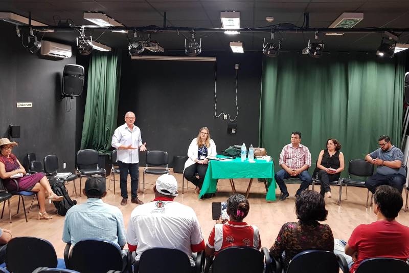 Com a finalização do termo de cooperação técnica firmado entre o governo do Estado e o Programa das Nações Unidas para o Desenvolvimento (Pnud) visando à implantação da política de Governança Pública Compartilhada e dos Fóruns Municipais de Socioeconomia, representantes da população de Tucuruí, um dos quatros municípios-pilotos na região, se reuniram nesta terça-feira (06) com as equipes do Pnud e do Centro Regional de Governo do Sudeste do Pará (CRGSP), no Centro de Esportes Unificados, no Bairro Santa Mônica.
FOTO: ASCOM CRGSP
DATA: 06.11.2018
TUCURUÍ - PARÁ <div class='credito_fotos'>Foto: ASCOM CRGSP | <a href='/midias/2018/originais/fa7e114d-f846-4476-b3f4-d3be1de90766.jpg' download><i class='fa-solid fa-download'></i> Download</a></div>