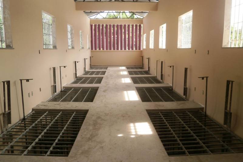 As obras do novo Centro de Recuperação Feminino (CRF) de Santarém, no oeste do Pará, estão em fase de conclusão. Cerca de 90% dos serviços já foram finalizados. A nova unidade está localizada no pólo penitenciário de Santarém, na vila de Cucurunã, e terá mais de 9 mil metros quadrados.
FOTO: CÉLIA MONTEIRO / DIVULGAÇÃO / ASCOM SUSIPE
DATA: 28.02.2018
SANTARÉM - PARÁ <div class='credito_fotos'>Foto: CÉLIA MONTEIRO / DIVULGAÇÃO / ASCOM SUSIPE | <a href='/midias/2018/originais/fd559d43-8c4f-45d9-88f8-c1501e610fef.jpg' download><i class='fa-solid fa-download'></i> Download</a></div>