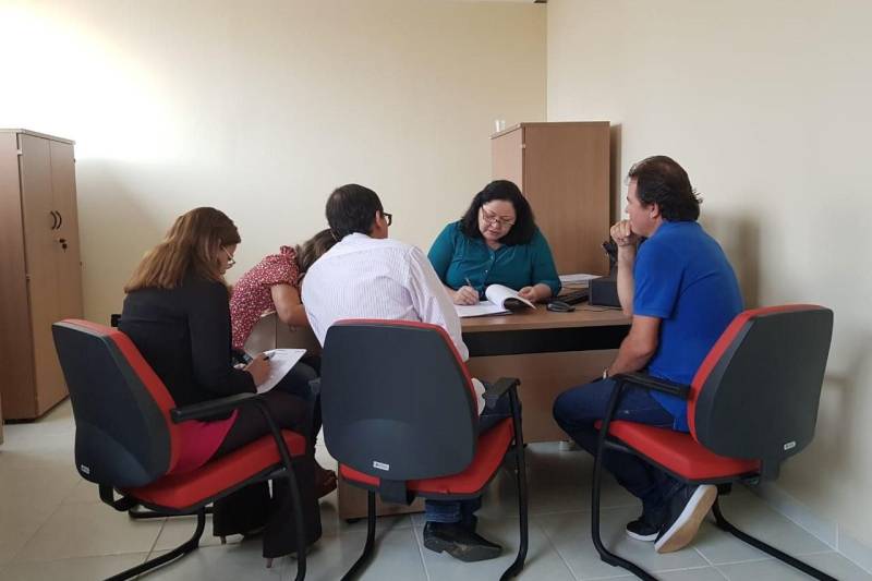 Vários municípios da região sudeste do estado participaram de mais uma etapa do workshop “Melhoria da Situação Fiscal dos Municípios do Estado do Pará”, realizado pela Secretaria Extraordinária de Municípios Sustentáveis (Semsu), entre 23 e 25 de abril, em Marabá. O projeto foi lançado em agosto com os módulos Cadastro Único de Convênios e equilíbrio fiscal I e II.
FOTO: ASCOM CRGSP
DATA: 25.04.2018
MARABÁ - PARÁ <div class='credito_fotos'>Foto: ASCOM CRGSP | <a href='/midias/2018/originais/fe988690-8cae-4427-82b1-c96a7d3b3b16.jpg' download><i class='fa-solid fa-download'></i> Download</a></div>