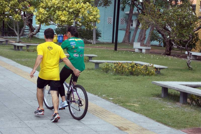 Na quinta-feira (15) e na sexta (16), das 09 às 19 h, a Casa das Artes, em Belém, recebe a 5ª edição do Encontro Nacional do Bike Anjo (5º ENBA), que reúne ciclistas para debater sobre mobilidade urbana no Brasil. A entrada é gratuita, e as inscrições podem ser feitas no local do evento.
FOTO: ELIZA FORTE
DATA: 14.11.2018
BELÉM - PARÁ <div class='credito_fotos'>Foto: ASCOM FCPTN | <a href='/midias/2018/originais/fedc89dc-8d33-435f-b380-60cccb4aebfc.jpg' download><i class='fa-solid fa-download'></i> Download</a></div>
