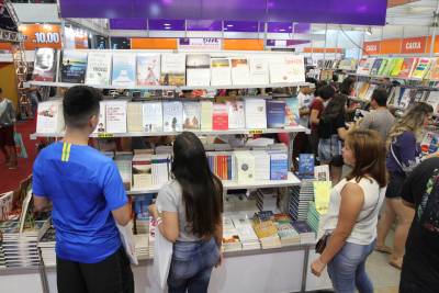 notícia: Programação variada conquista frequentadores da Feira Pàn-Amazônica do Livro