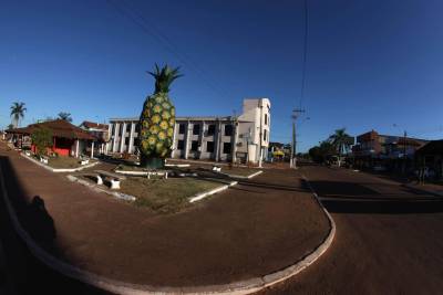 galeria: Floresta do Araguaia e Curionópolis recebem obras de pavimentação e escola