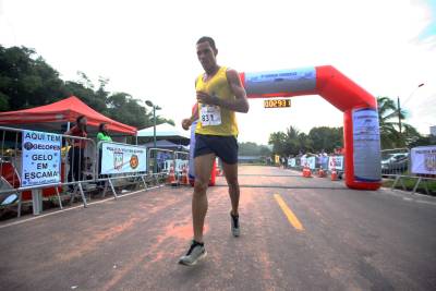 galeria: Corrida Tiradentes atrai mais de 750 pessoas ao Parque do Utinga