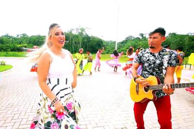 notícia: Banda Carimbolando abre o Pôr do Som do mês de junho na Estação