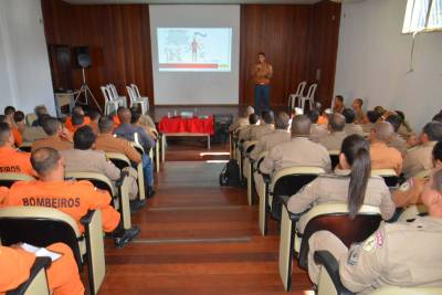 galeria: I Seminário de Salvamento Veicular recebe militares de todo o país