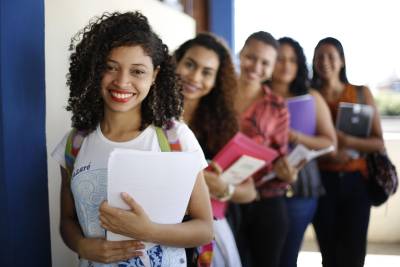 notícia: Projeto promove debate sobre educação popular