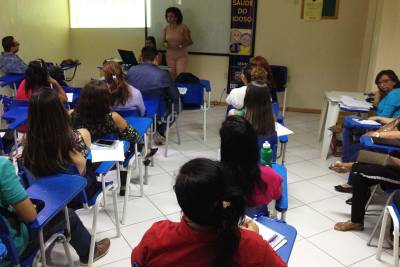 notícia: Cuidados com a saúde do idoso são abordados em capacitação