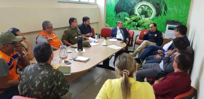 galeria: Estado e Exército garantem apoio a transporte de combustíveis no Sul e Sudeste