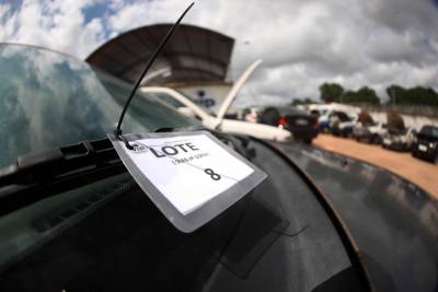 notícia: Detran realizará novo leilão para mais de mil veículos com lances a partir de R$ 200