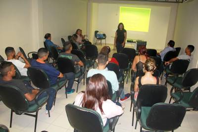 galeria: Egressos da Fasepa aprendem em palestra a planejar finanças