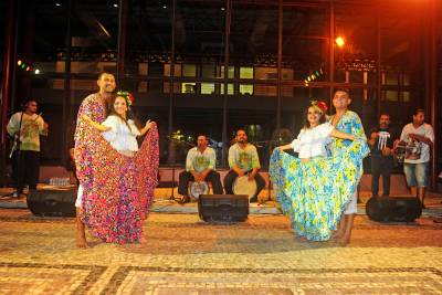 notícia: Pôr do Som  de novembro abre com o Grupo Mururé