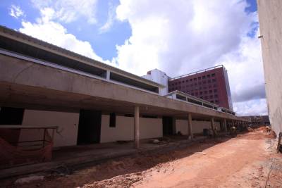 galeria: Maior hospital público da RMB atinge 70% de obra construída