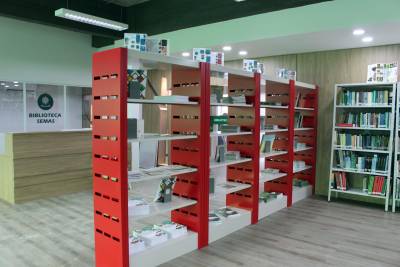 notícia: Biblioteca da Semas tem sala multimídia e mais de 10 mil publicações 