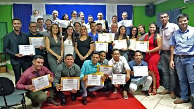 notícia: Certificados alunos do primeiro Curso Técnico de Açúcar e Álcool
