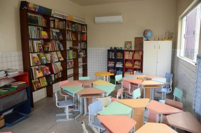 galeria: Seduc entrega escola de Ensino Fundamental reformada e ampliada