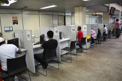notícia: Pagamento de licenciamento em atraso pode ser parcelado