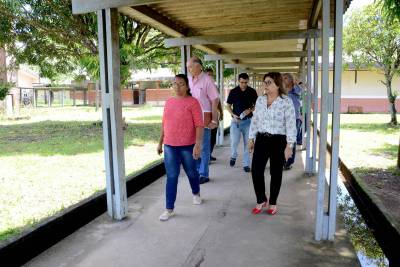 galeria: Rede estadual de ensino começa a receber novas carteiras escolares