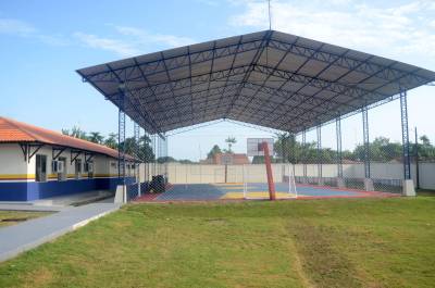 galeria: Seduc entrega Escola Agostinho Morais e deixa legado para nova gestão