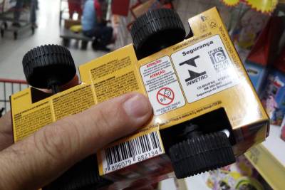galeria: Imetropará fiscaliza brinquedos nos ovos de Páscoa