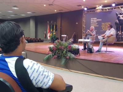 galeria: Ignácio de Loyola fecha ciclo de encontros literários do Salão do Livro