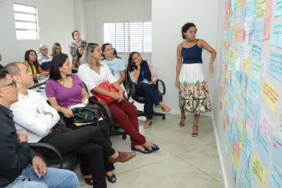 notícia: Seduc discute estratégias e propostas para o Ensino Médio paraense