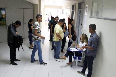 notícia: Mais de 11 mil pessoas devem fazer prova no concurso da Susipe neste domingo