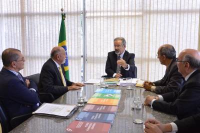 notícia: Proposta de compra de moradia para agentes de segurança é inovadora, diz titular da Caixa