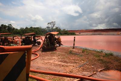 galeria: Estado triplica multa contra Hydro e determina redução da produção pela metade