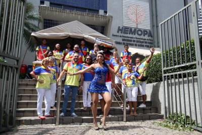 notícia: Samba, alegria e solidariedade abrem campanha de carnaval do Hemopa
