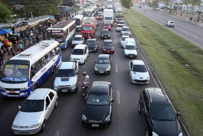 notícia: Secretaria da Fazenda emite mais de 80 mil autos de infração de IPVA 
