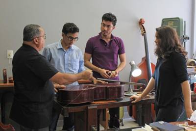 galeria: 1° Oficina de Luteria certifica estudantes do Carlos Gomes