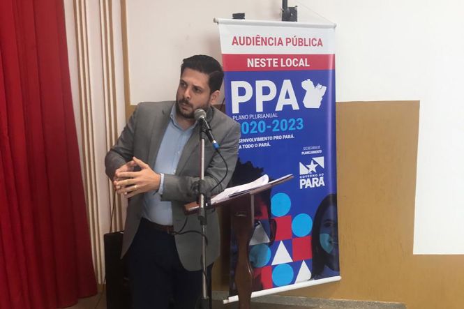 Demandas nas áreas de saúde, educação, infraestrutura e turismo foram apresentadas pela população da Região de Integração Rio Caeté, na manhã desta sexta-feira (24), durante a audiência pública do Plano Plurianual (PPA) 2020-2023 e da Lei Orçamentária Anual (LOA) 2020, realizada no município de Capanema, no nordeste paraense. Cerca de 190 pessoas participaram da audiência, coordenada pela Secretaria de Estado de Planejamento (Seplan).

FOTO: BRENDA MARADEI
DATA: 24.05.2019
CAPANEMA - PARÁ <div class='credito_fotos'>Foto: BRENDA MARADEI   |   <a href='/midias/2019/originais/007d6276-a2f1-4ab5-9308-5d8b1f45e15c.jpg' download><i class='fa-solid fa-download'></i> Download</a></div>