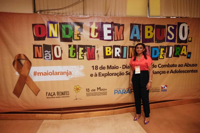 Prevenir e combater a violência e a exploração sexual contra a criança e o adolescente por meio da informação é o mote de uma programação intensa que iniciou nesta segunda-feira (13), na Universidade da Amazônia (Unama), e segue até o próximo sábado (18). Palestras, capacitações e ações recreativas fazem parte das atividades que serão oferecidas pelo Governo do Estado, por meio da Secretaria Extraordinária de Estado de Cidadania e Fundação ParáPaz.

FOTO: MAYCON NUNES / AGÊNCIA PARÁ
DATA: 13.05.2019
BELÉM - PARÁ <div class='credito_fotos'>Foto: Maycon Nunes / Ag. Pará   |   <a href='/midias/2019/originais/0325f140-100c-47f5-8130-2e1207a0bb0d.jpg' download><i class='fa-solid fa-download'></i> Download</a></div>