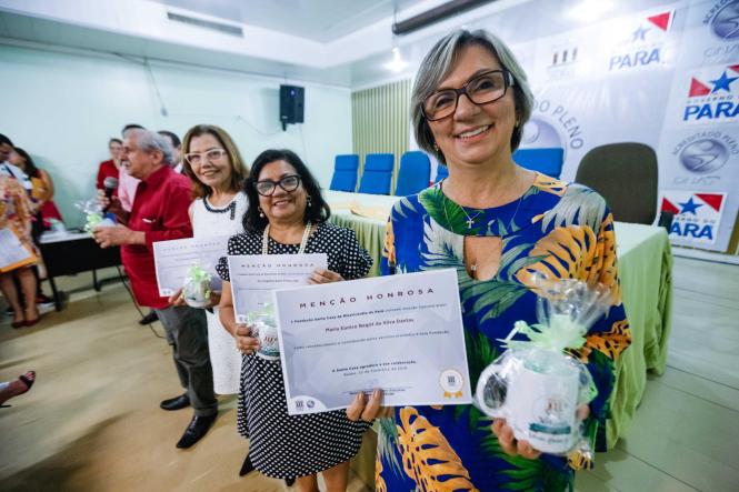 A Fundação Santa Casa de Misericórdia, hospital mais antigo do Pará, comemora no próximo domingo (24) mais um aniversário. São 369 anos de umas das instituições mais importantes do estado. Mas a celebração foi na manhã desta sexta (22), que contou com uma programação muito especial para servidores e colaboradores.
FOTO: FERNANDO ARAÚJO / AGÊNCIA PARÁ
DATA: 22.02.2019
BELÉM - PA <div class='credito_fotos'>Foto: Fernando Araújo/Ag. Pará   |   <a href='/midias/2019/originais/07f1129d-e4d3-41cd-b164-55763f1a240c.jpg' download><i class='fa-solid fa-download'></i> Download</a></div>