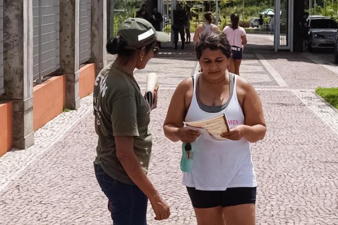Uma manhã especial para celebrar a força feminina. Assim foi que o Departamento de Trânsito do Estado do Pará (DETRAN/PA) fez a abertura das ações para homenagear o dia Internacional da Mulher, neste domingo (10). Com o tema: “Mulher na direção, segurança em ação” o Detran reuniu o público feminino e familiares que estavam presente no Parque Estadual do Utinga para desenvolver ações Pedagógicas.

FOTO: ASCOM / DETRAN
DATA: 11.03.2019
BELÉM - PA <div class='credito_fotos'>Foto: ASCOM / DETRAN   |   <a href='/midias/2019/originais/0814cf34-475a-4b86-970f-9962e20ee920.jpg' download><i class='fa-solid fa-download'></i> Download</a></div>