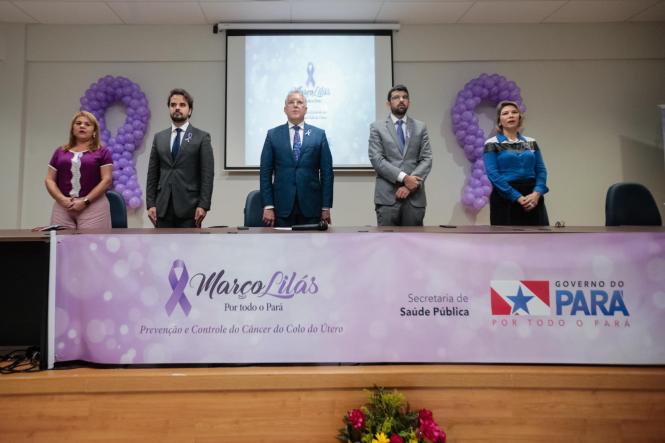 Gestões dos 144 municípios paraenses já estão convocadas a mobilizar mulheres adultas para a adesão ao exame preventivo a fim de detectar, o quanto antes, lesões que podem se transformar num câncer de colo de útero. Essa orientação é o mote da campanha “Março Lilás por todo o Pará”, que a Secretaria de Estado de Saúde Pública (Sespa) acaba de lançar a fim de combater a principal causa de morte por câncer de mulheres no Pará e como parte da programação do governo do Estado, em alusão ao mês da mulher.

FOTO: RICARDO AMANJÁS / AGÊNCIA PARÁ
DATA: 12.03.2019
BELÉM - PA <div class='credito_fotos'>Foto: Ricardo Amanajás / Ag. Pará   |   <a href='/midias/2019/originais/084a404d-cb9d-4f6d-bea4-d04be7bd5231.jpg' download><i class='fa-solid fa-download'></i> Download</a></div>