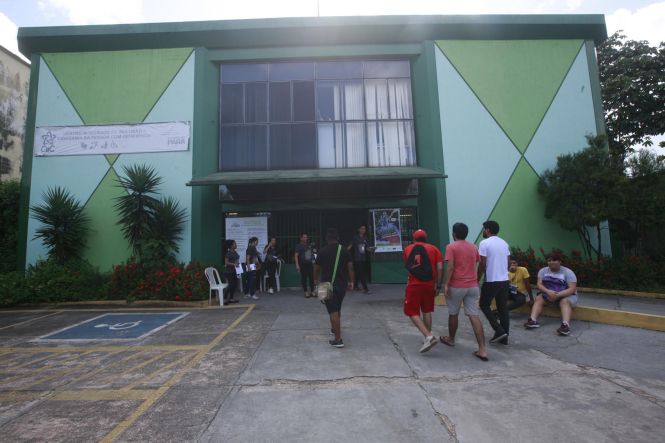 História em quadrinhos, cultura pop e todo o universo dos super-heróis. Assim, o Centro Integrado de Inclusão e Cidadania (CIIC) recebeu durante todo o final de semana a Amazônia Comicon 2019, que esse ano trouxe a proposta de inclusão e acessibilidade para as pessoas com deficiência.

FOTO: RICARDO AMANAJÁS / AGÊNCIA PARÁ
DATA: 27.05.2019
BELÉM - PARÁ <div class='credito_fotos'>Foto: Ricardo Amanajás / Ag. Pará   |   <a href='/midias/2019/originais/0875f746-7483-42b7-8b49-53acd642d894.jpg' download><i class='fa-solid fa-download'></i> Download</a></div>